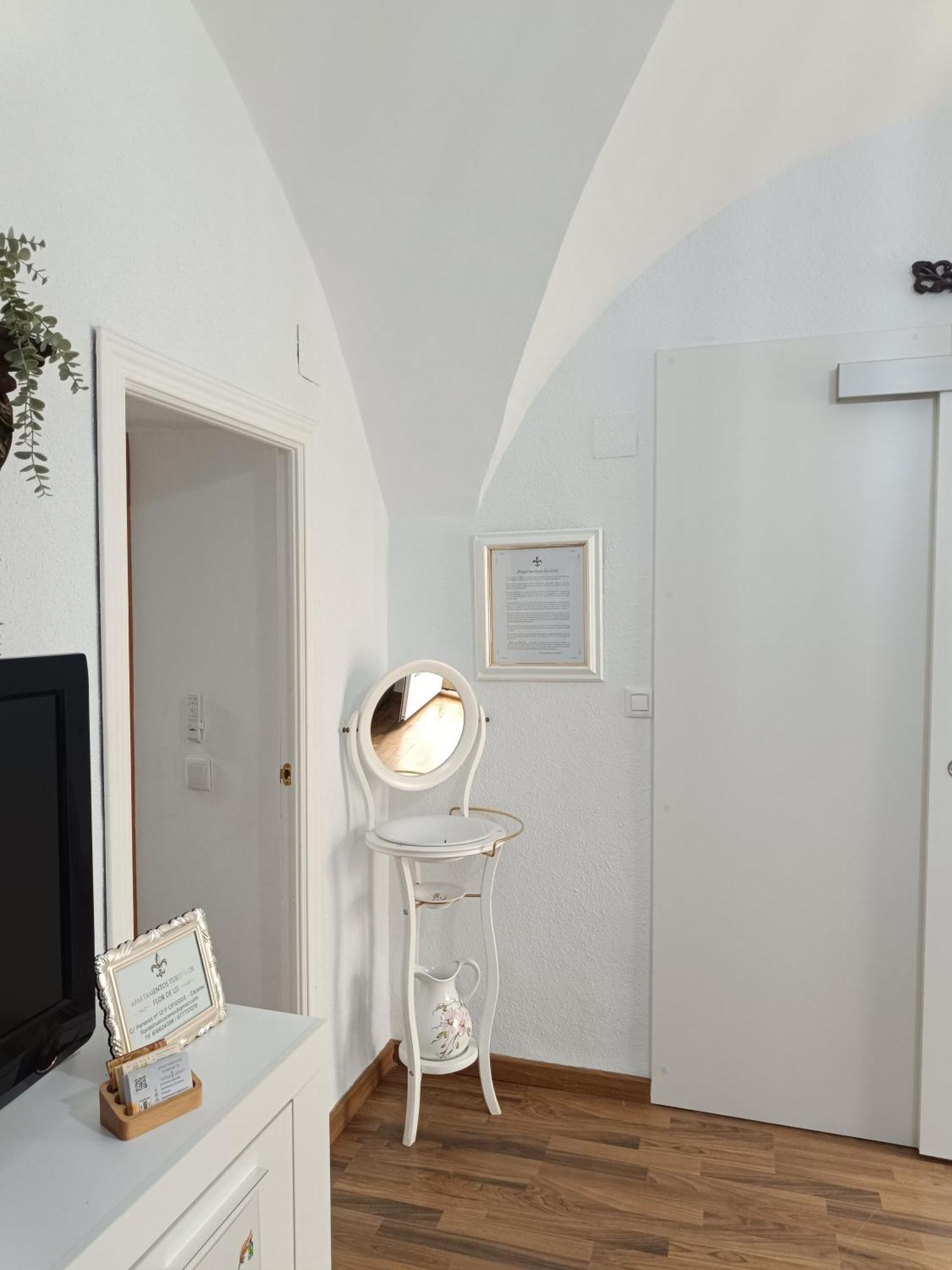 Flor De Lis 1 Apartment Caceres Exterior photo