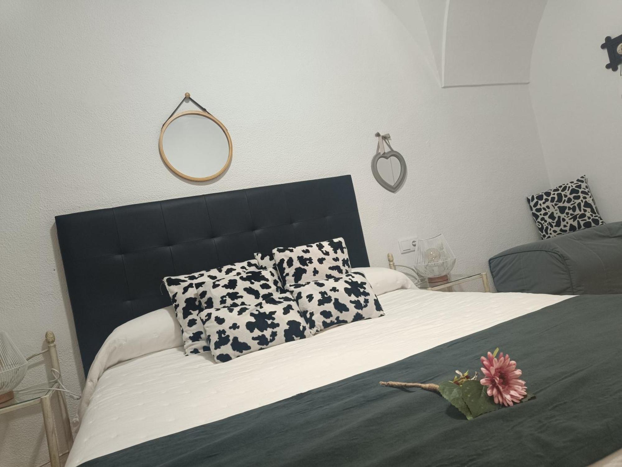 Flor De Lis 1 Apartment Caceres Exterior photo